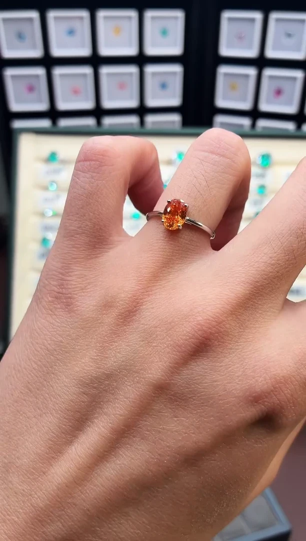 银S925镶嵌戒指石榴石（芬达石）1