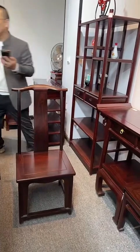 黑酸枝木类家具官帽椅4张