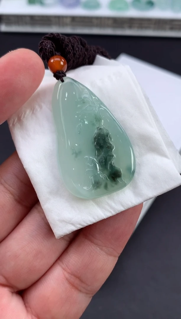 未镶嵌定制翡翠?*飒翡翠