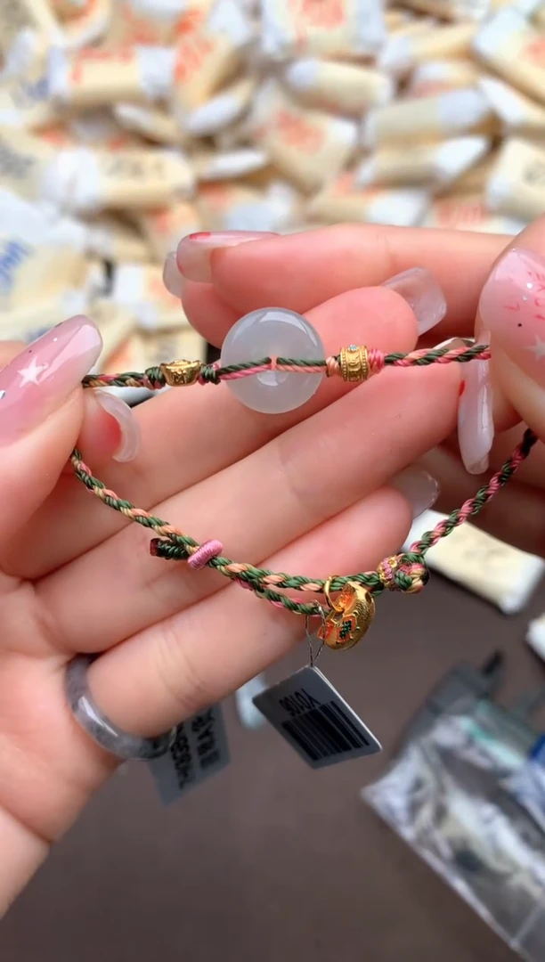 【闪购商品】翡翠手绳未镶嵌—