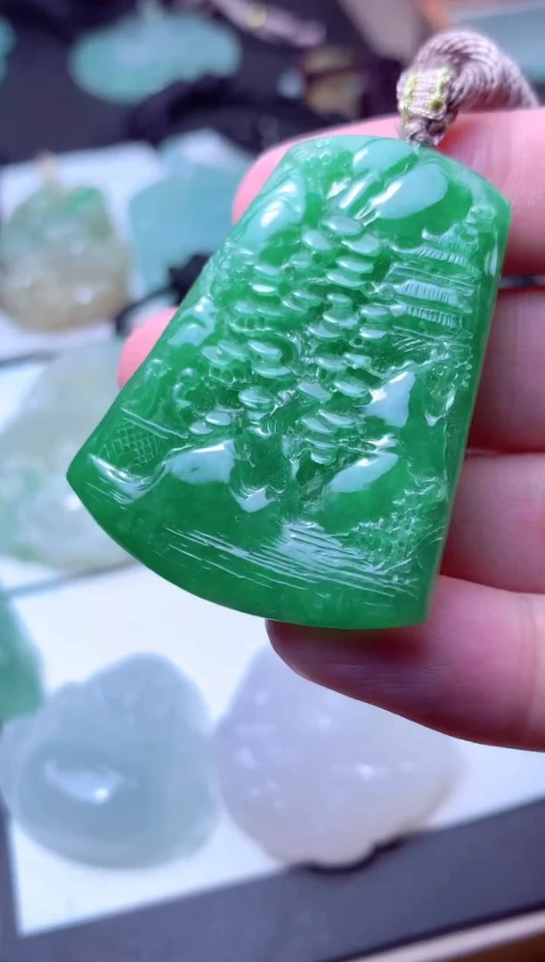 颈饰未镶嵌翡翠天然A货翡翠