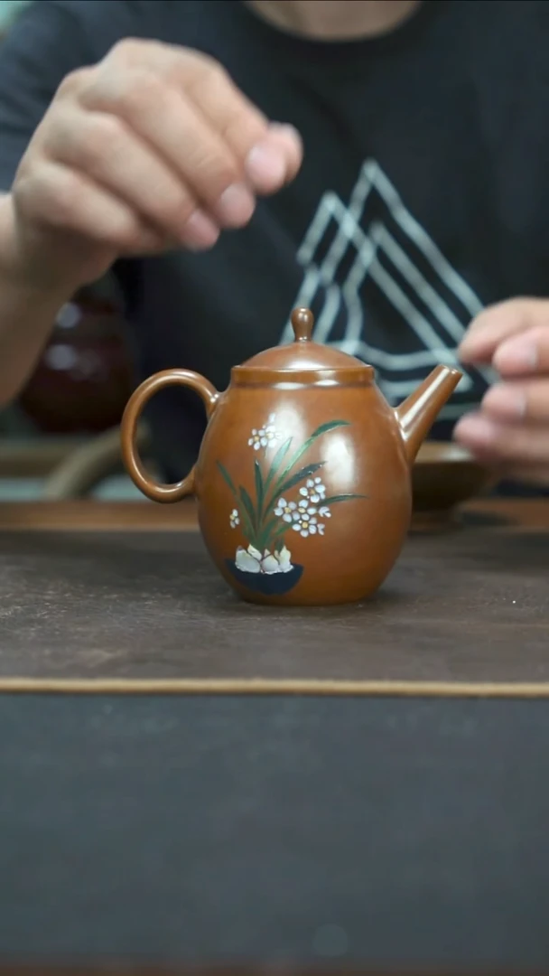 杯紫金釉手绘加彩龙蛋壶