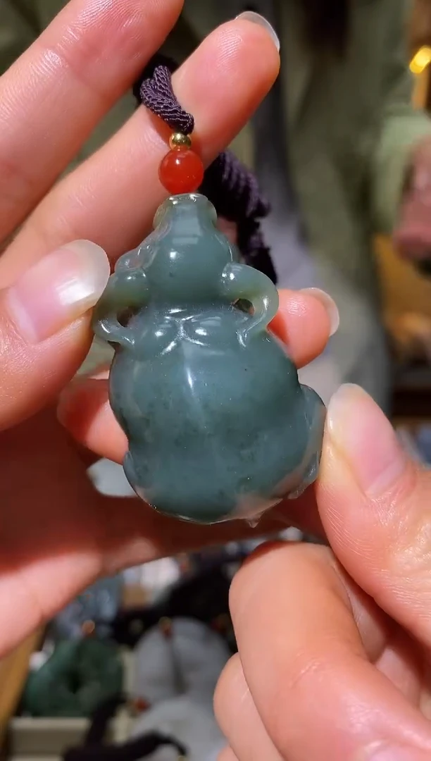 未镶嵌和田玉挂件1