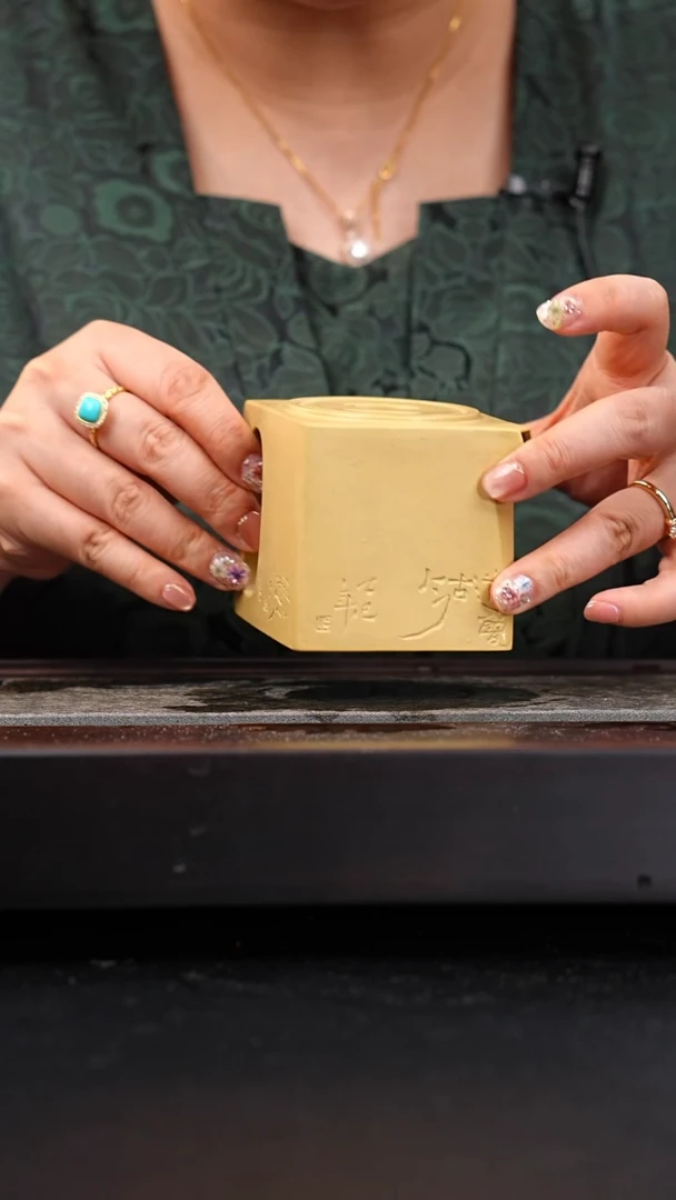 茶壶紫砂全手工本山绿泥阳羡四方刻绘