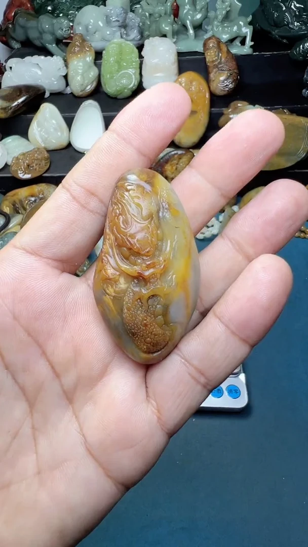 未镶嵌和田玉挂件-
