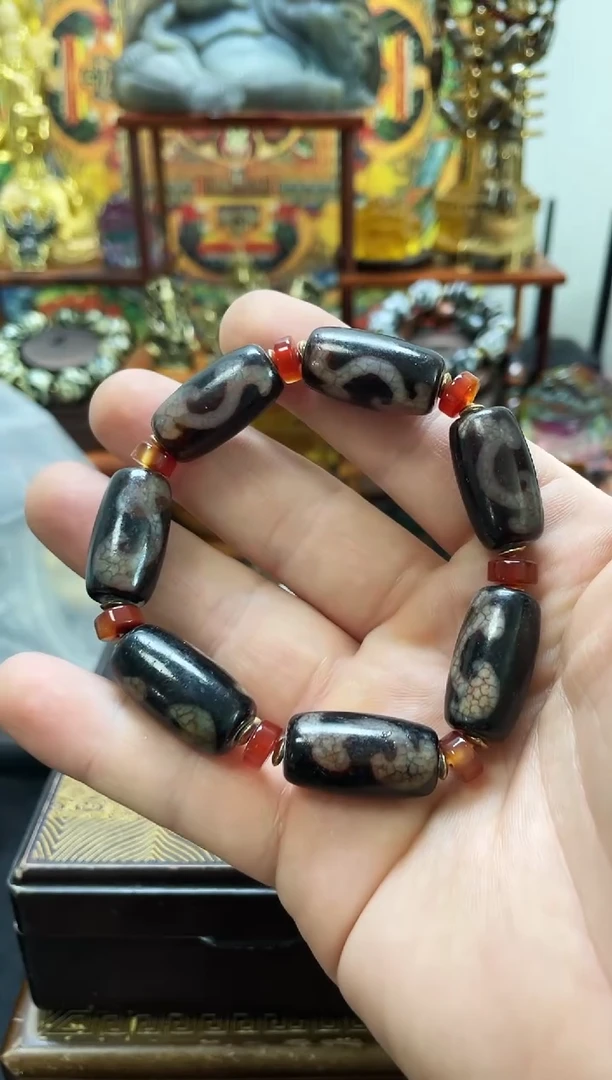 未镶嵌如意度母手串手串颜色图案颜色多样性发一条玛瑙/玉髓手串