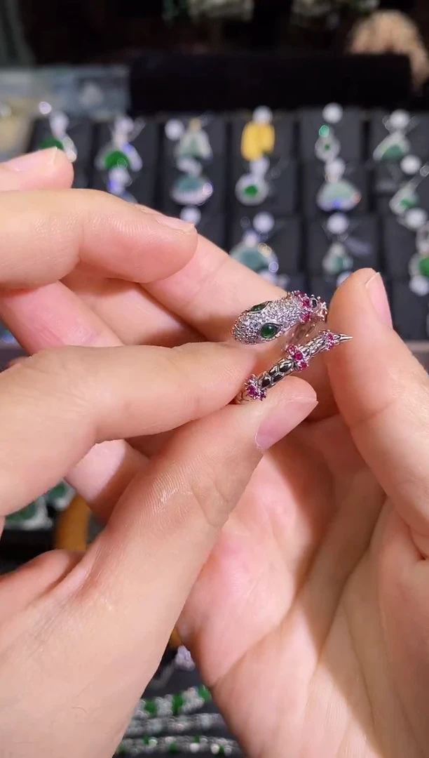 【闪购商品】翡翠戒指银S925镶嵌银蛇