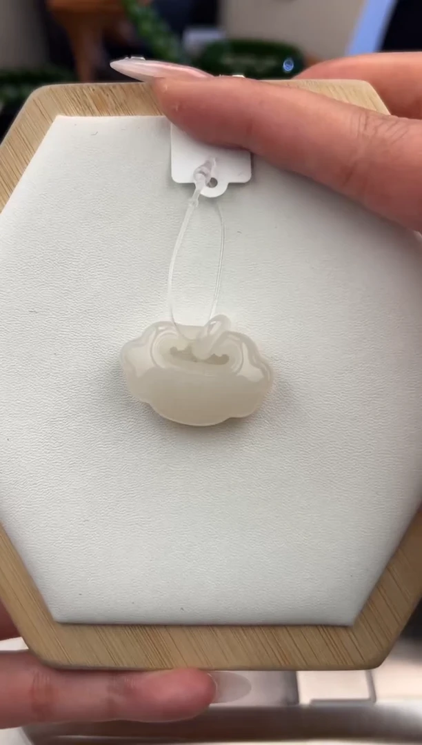吊坠(不含链)未镶嵌和田玉999