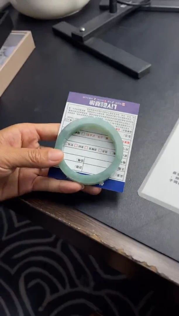 未镶嵌手镯定制翡翠大****啊定制手镯不退不换