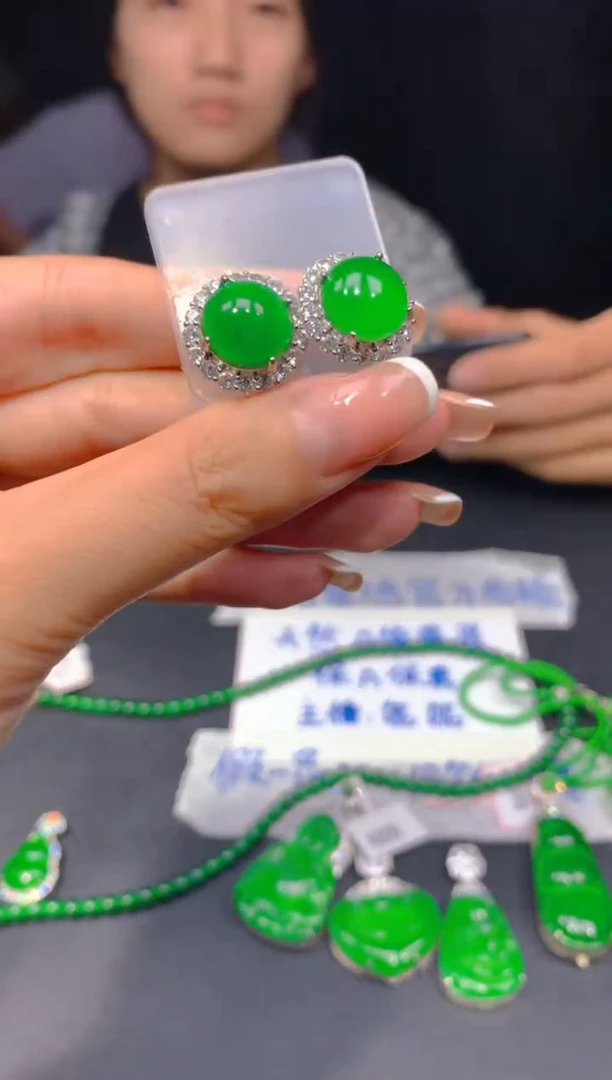 定制翡翠未镶嵌357多样性发货（发其一）