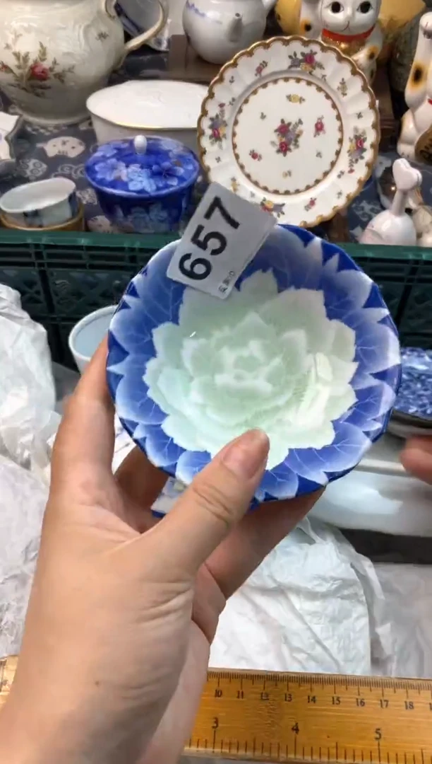 瓷片默*[○･｀Д´･ ○][○･｀Д´･ ○]