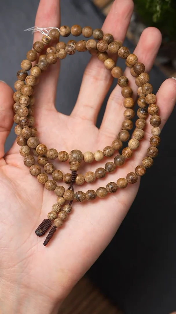 沉香手串L1108-5菩萨奇金星0.7/12.6g