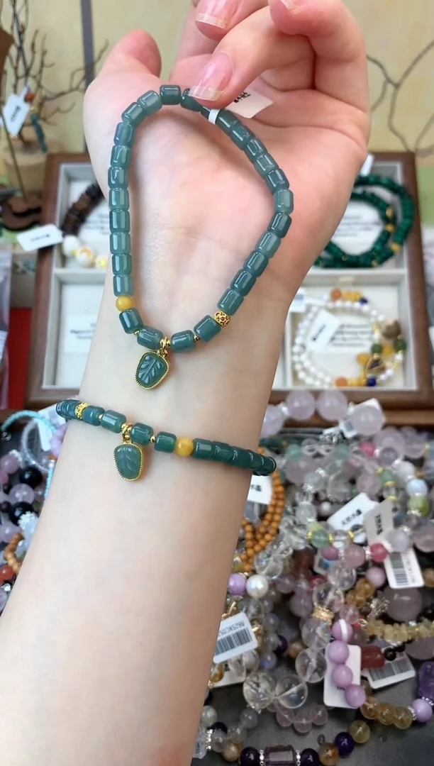 手饰翡翠未镶嵌329