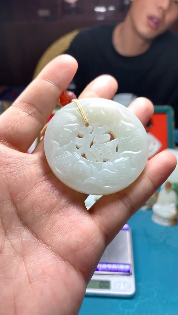 颈饰未镶嵌和田玉1