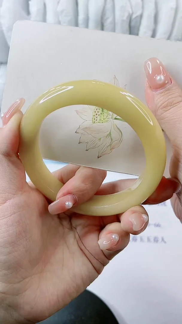 【闪购商品】石英质玉手镯未镶嵌0984732785-65多样性发货