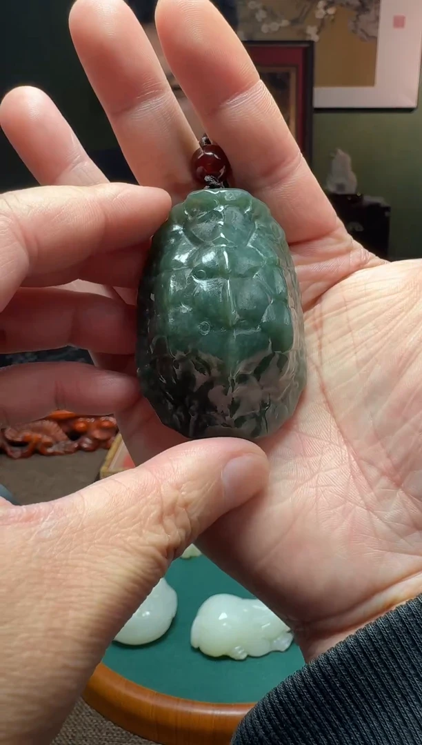 颈饰未镶嵌和田玉青玉