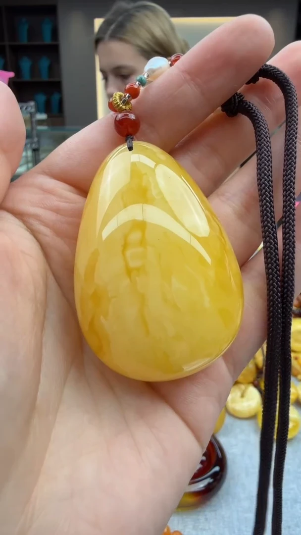 未镶嵌颈饰琥珀99秒拍号 假一罚三