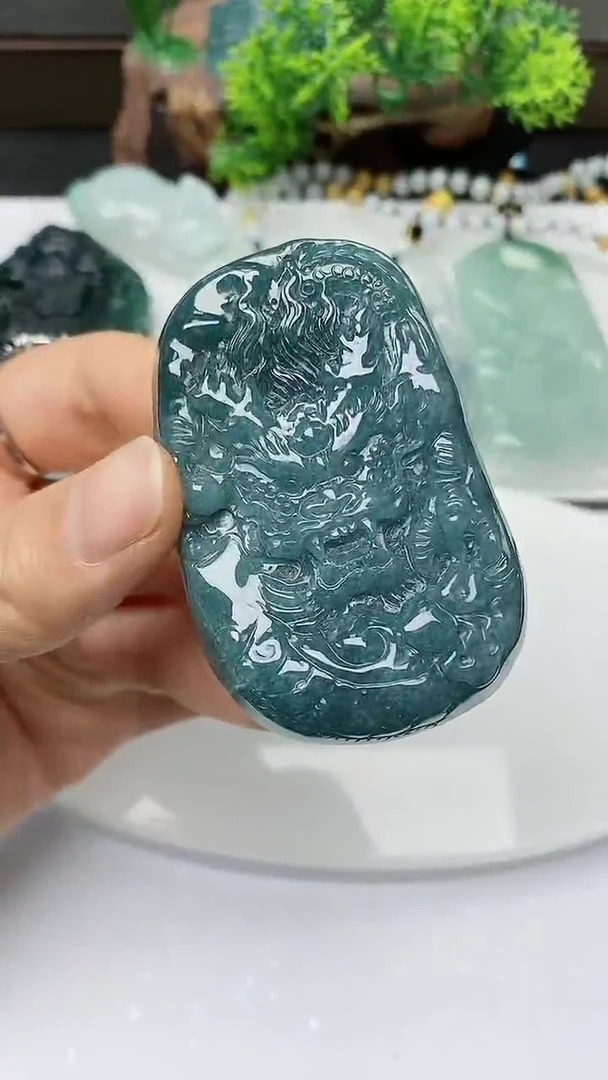 【闪购商品】翡翠颈饰未镶嵌