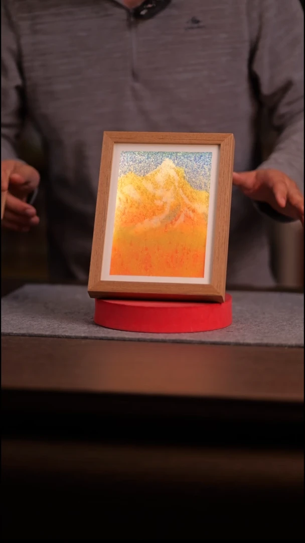 国画日照金山--8寸 流沙 手写- 带灯