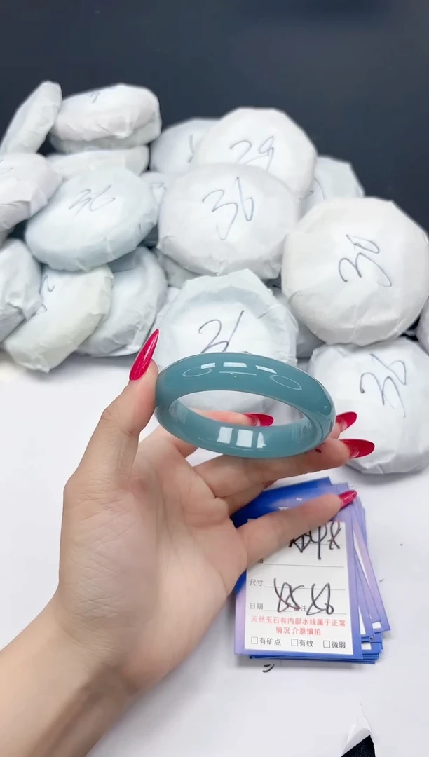 未镶嵌手镯石英质玉A348/5556