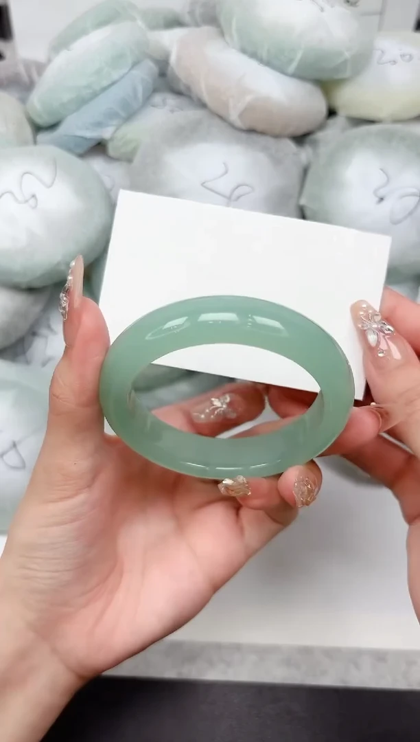 石英质玉手镯未镶嵌85-54.5