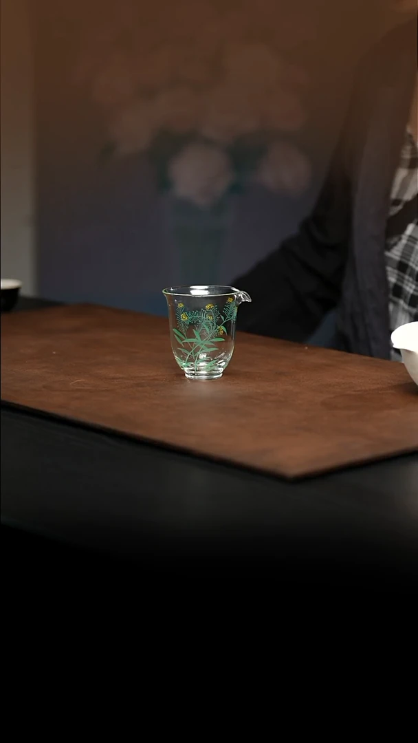 刘*子   春绿色公杯