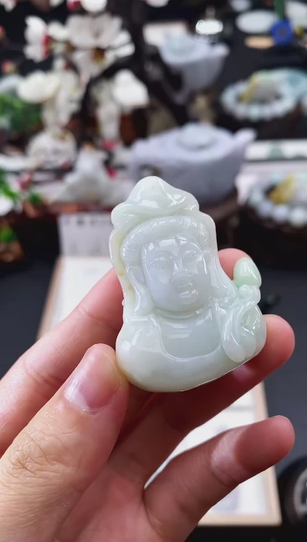 翡翠未镶嵌颈饰天然缅甸A货翡翠