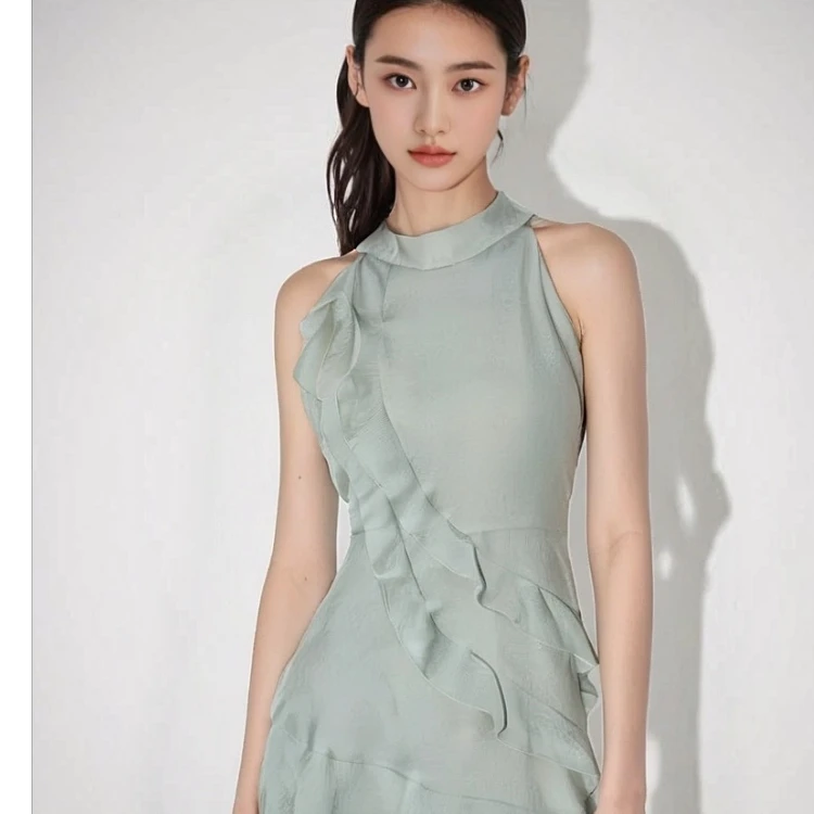 桔梗沙滩裙连衣裙法式海边度假网红子女荷叶边爆款挂脖棉绸连衣裙