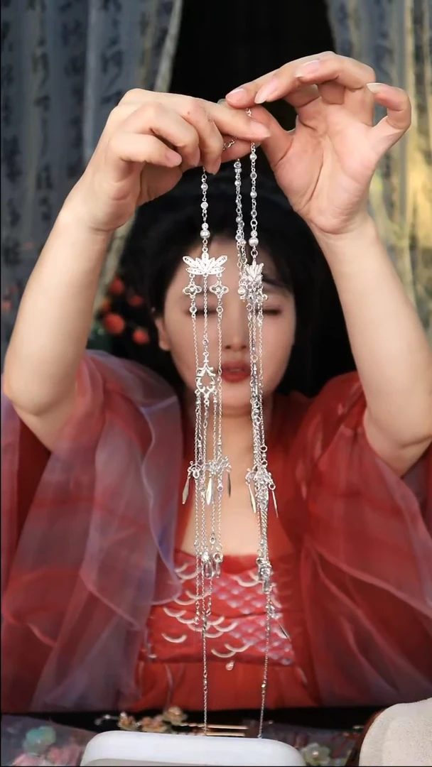 铜合金莲花祥云水滴流苏一条