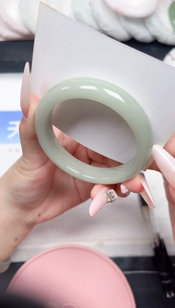 石英质玉手镯未镶嵌9-54.6