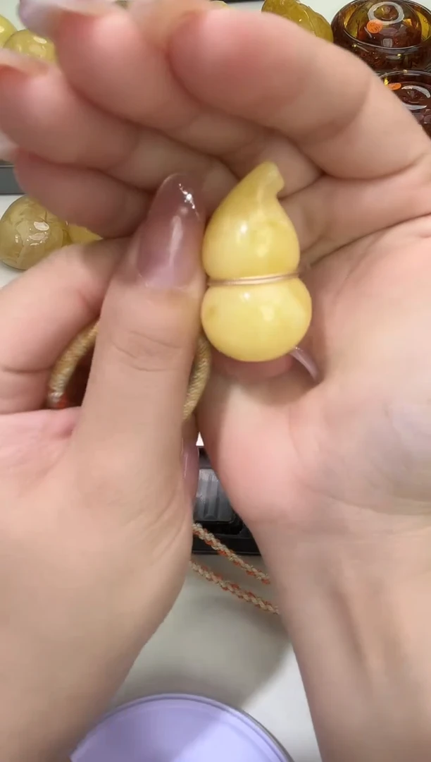裸石琥珀未镶嵌琥珀蜜蜡吊坠