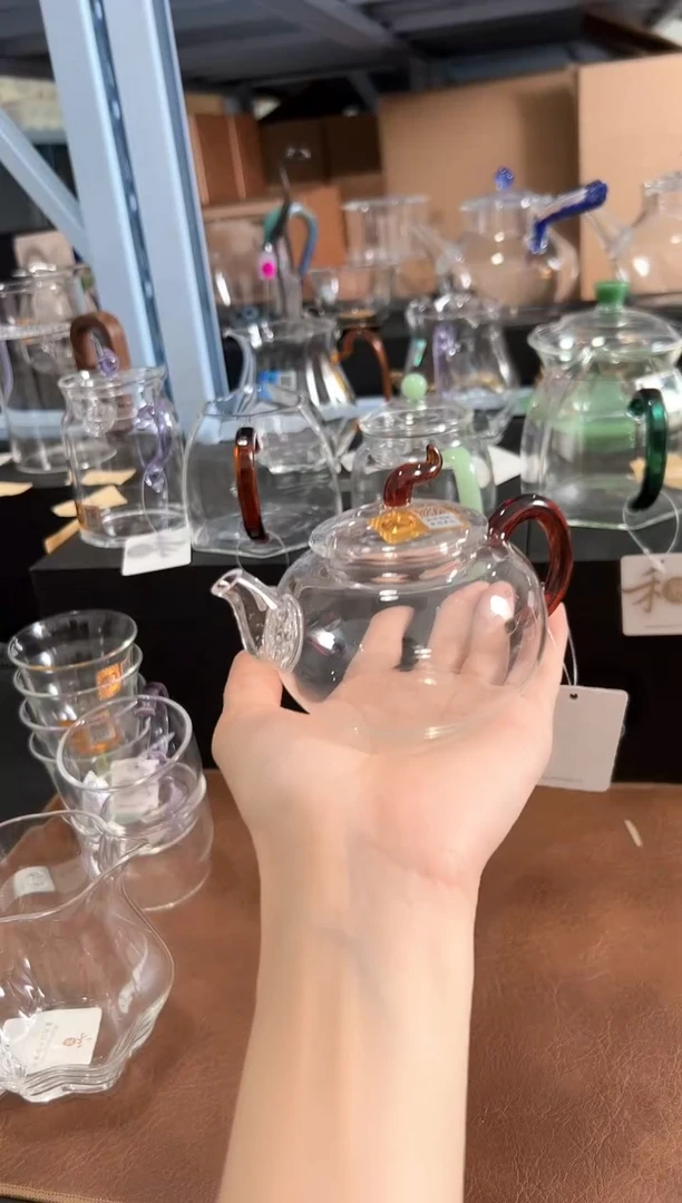 禾器 丰登壶琥珀