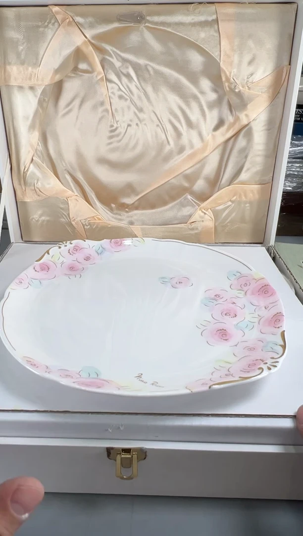 瓷片M****o416号满30米包邮，中古产品，默认微瑕，谨慎参拍