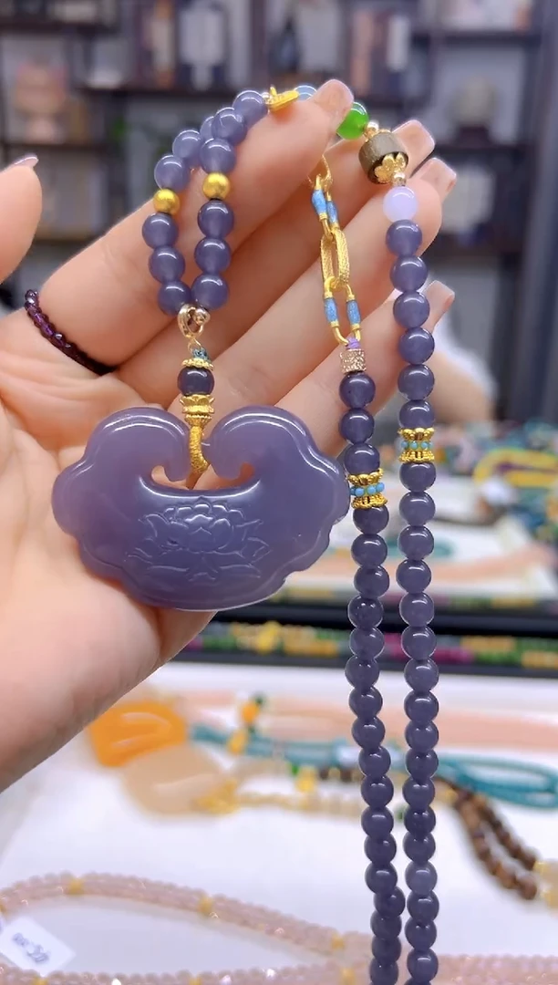 和田玉未镶嵌毛衣链M606