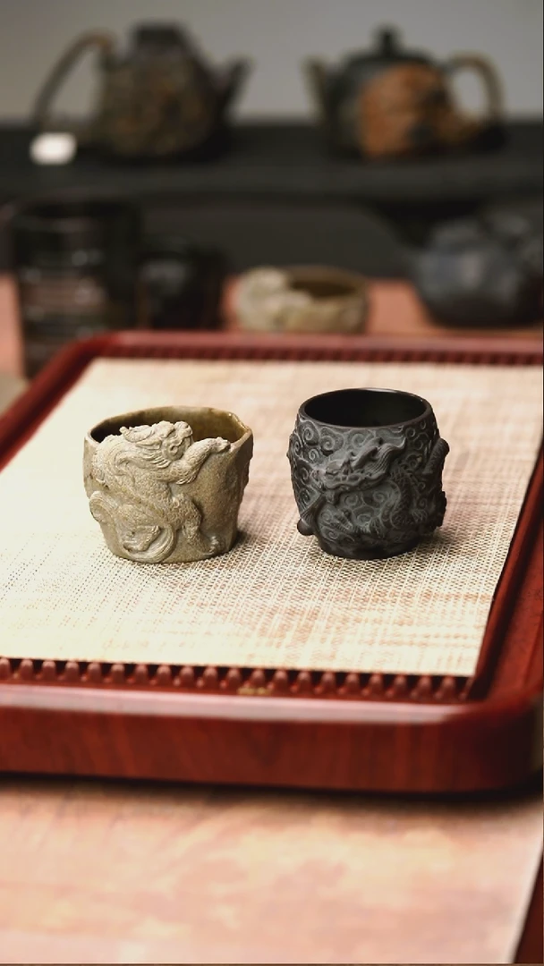 E**J柯荣盛老师作品冰碛岩重工雕刻黄豹貔貅杯+归玉堂肌理龙杯