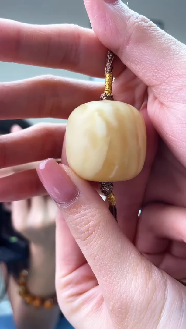 蜜蜡未镶嵌珠宝奇石T019假一罚十多样性发其一