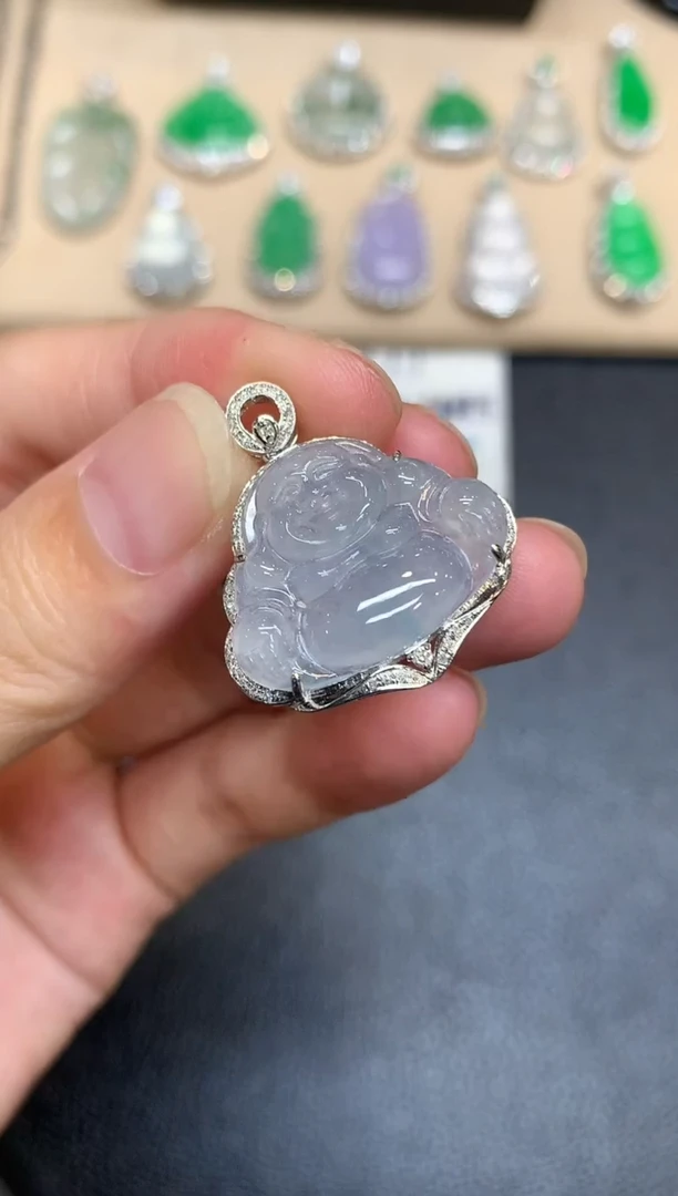 颈饰18K金镶嵌翡翠佛公【无服务费
