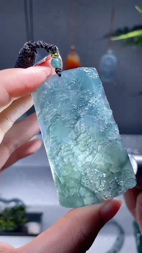 颈饰未镶嵌翡翠山水