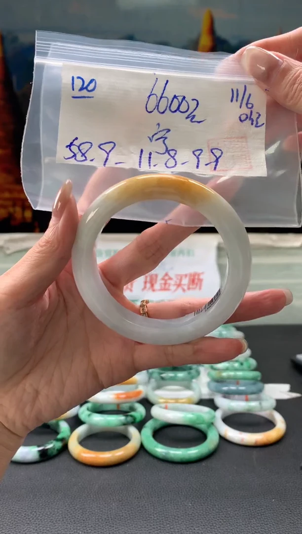 翡翠手镯未镶嵌翡翠手镯 下单联系小耳机#120