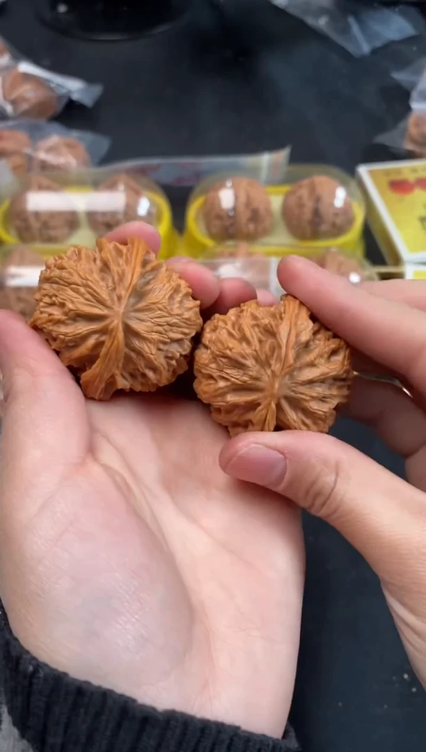 把件文玩核桃苹果园41尺Z769