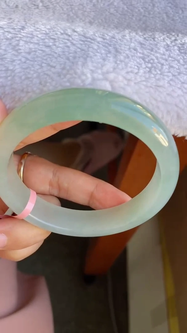 未镶嵌手镯翡翠（冰透胶晴水绿）21号