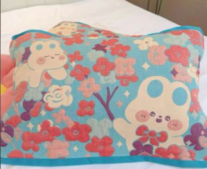 【花朵小兔】52*78cm高密枕巾柔软高档透气