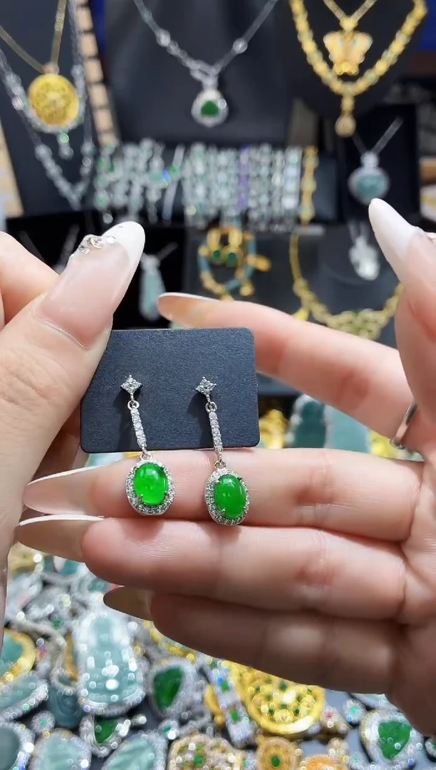 翡翠未镶嵌吊坠(不含链)天然翡翠a货 多样性发其一