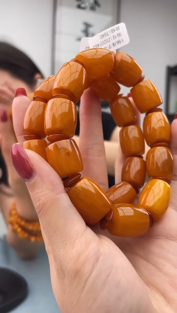 未镶嵌蜜蜡珠宝奇石假一罚十，0.14微瑕多样性发一件