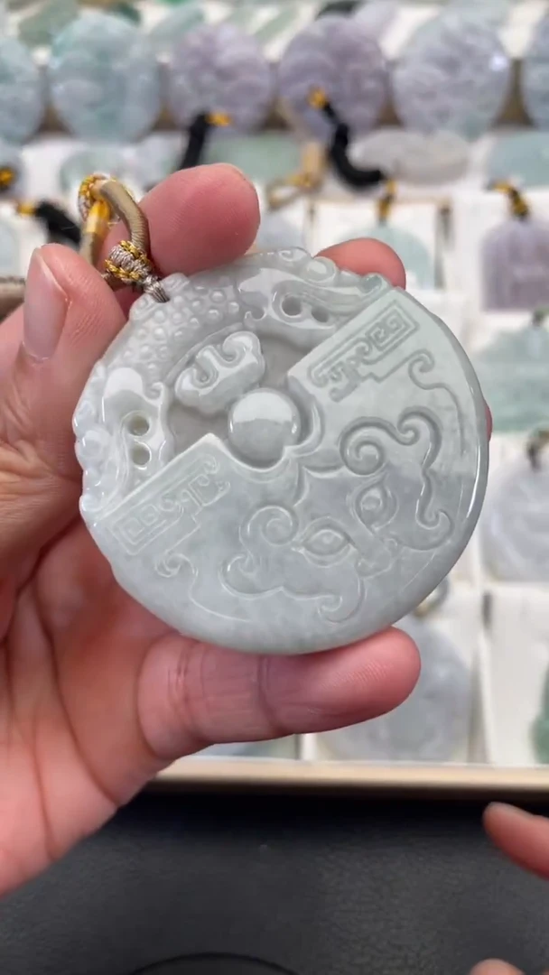 颈饰未镶嵌翡翠天然缅甸翡翠A货96