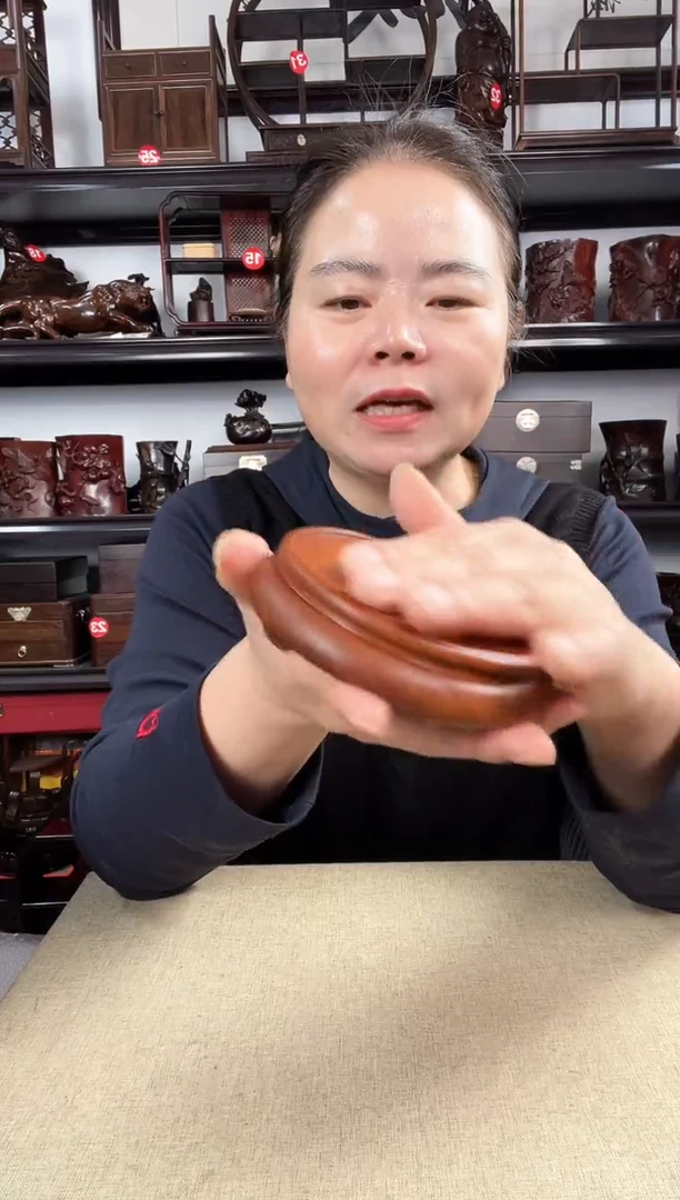 木黄新圆老李红木工艺品