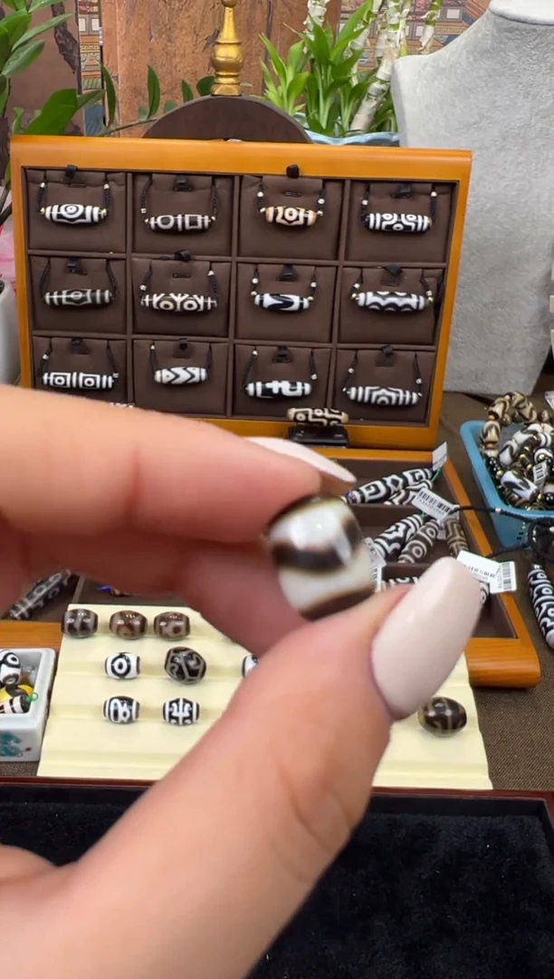 【闪购商品】玛瑙/玉髓吊坠(不含链)未镶嵌40.微瑕随机发货