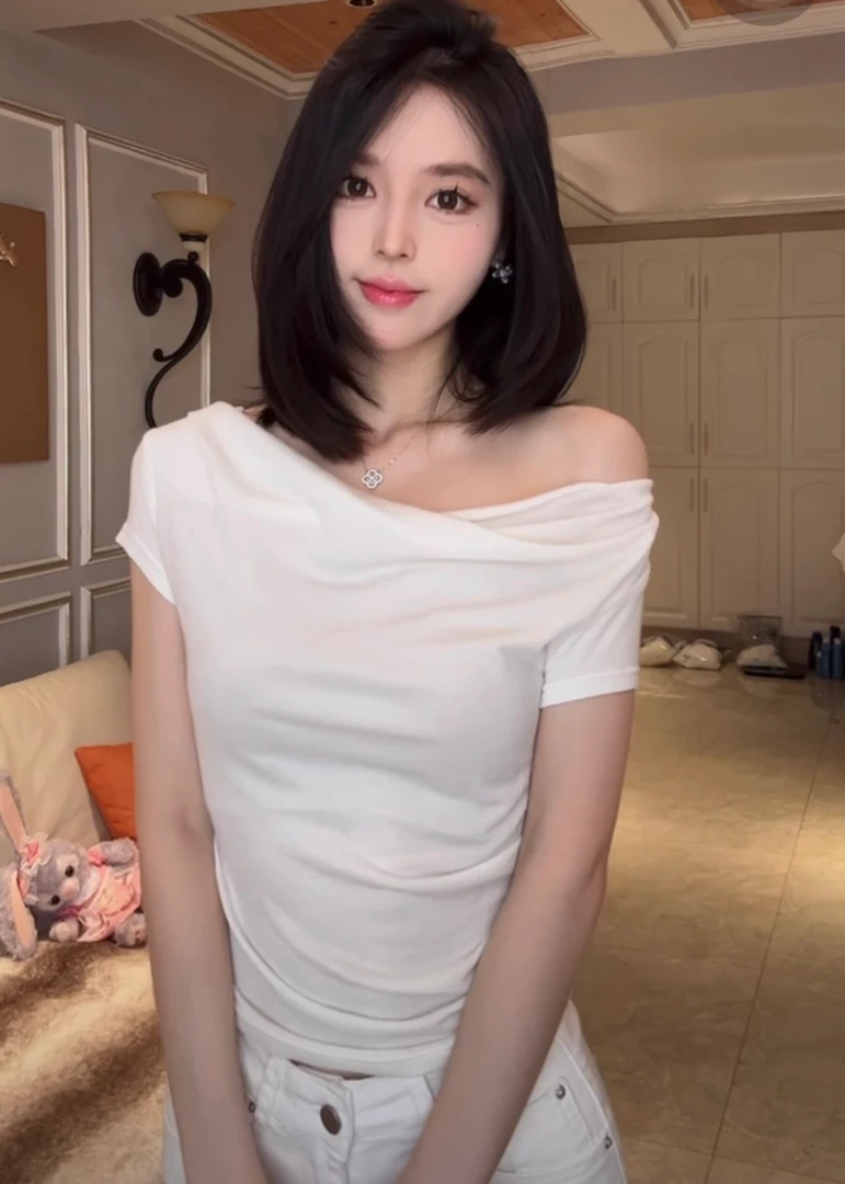 【韩女日常】韩系纯欲天丝上衣百搭斜肩修身显瘦短袖T恤薄款女夏