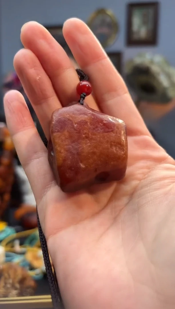 琥珀颈饰未镶嵌吊坠