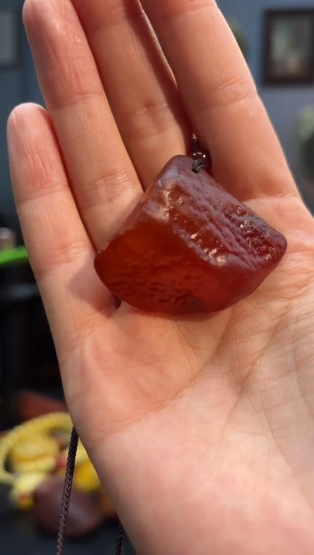 琥珀颈饰未镶嵌吊坠